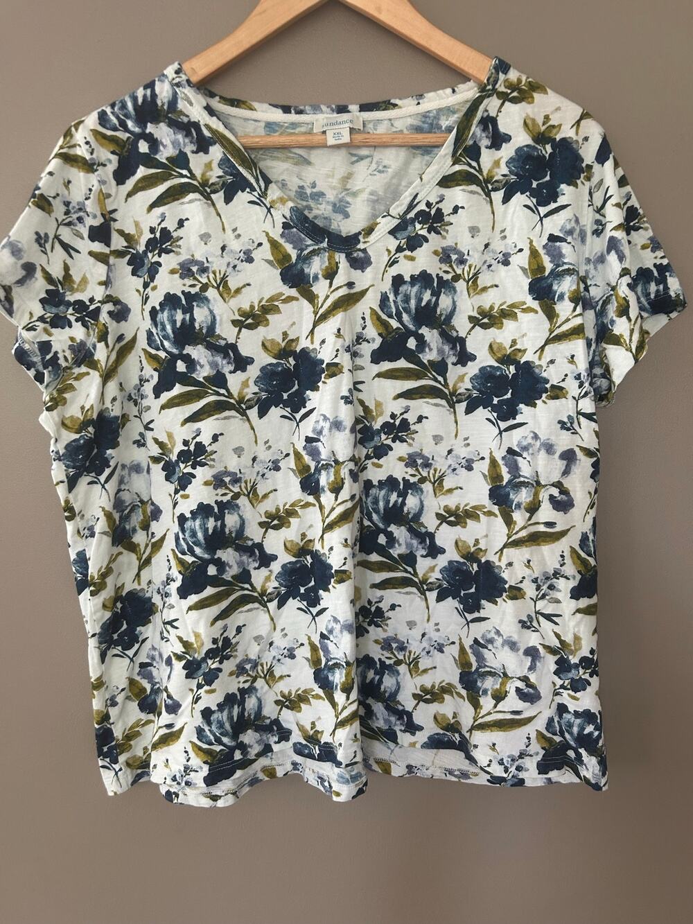 Sundance cottage boho V-Neck T-Shirt White Blue Floral Print quietluxury capsule
